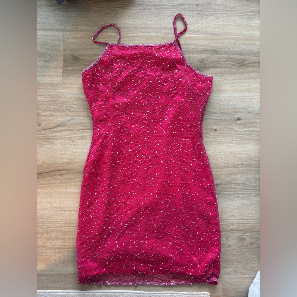 Sparkling Red Sleeveless Dress
